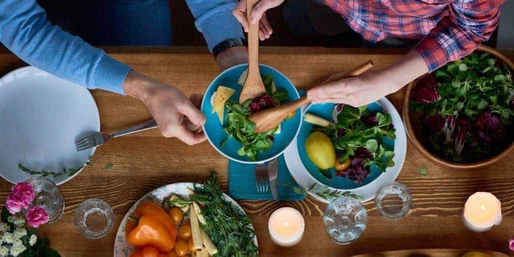 importancia-de-la-buena-alimentacion-en-tiempos-de-pandemia-comida-preparacion-insumosfirstpro.com