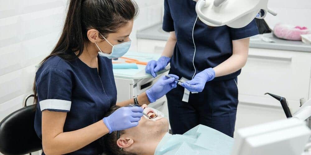 Consejos para atender la consulta dental en pandemia