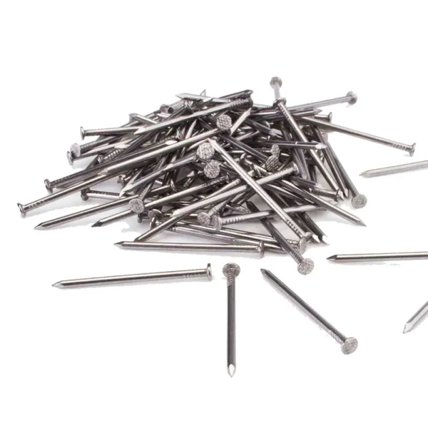 Fabricados con acero de alta calidad, estos clavos ofrecen una sujeción firme y duradera en cualquier tipo de madera.