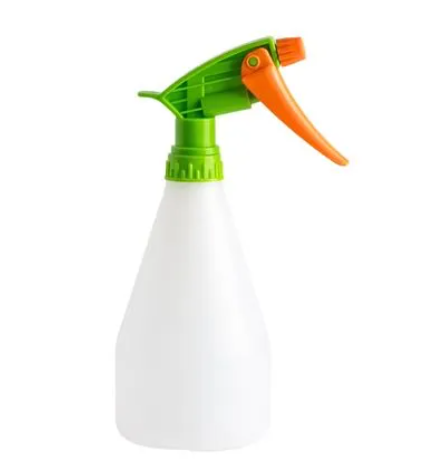 Un atomizador con botella es un dispositivo diseñado para convertir líquidos en pequeñas partículas, permitiendo una distribución más uniforme y eficaz.