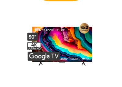 Imagen de un televisor TCL 50P755 mostrando una escena de alta definición con colores vibrantes.