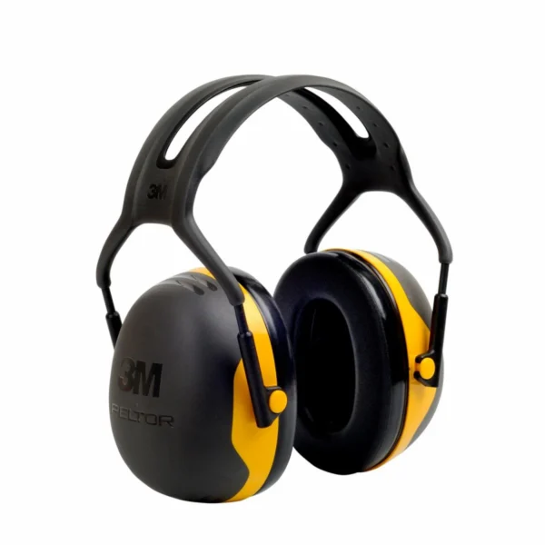 Este diseño también facilita el uso de otros equipos de protección personal, como cascos y gafas de seguridad.