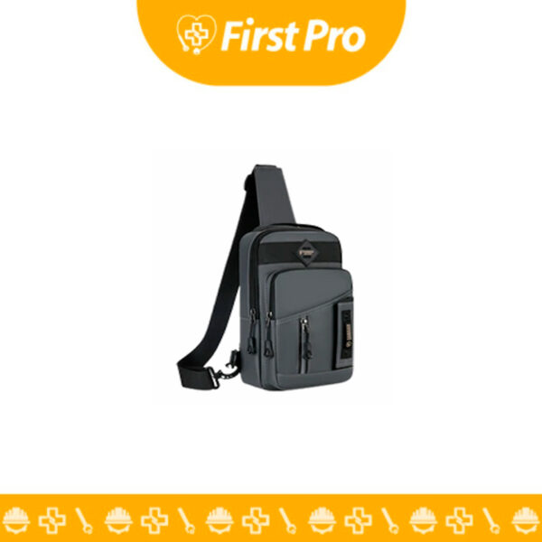 Mochila de nylon con bordado y bolsillos. Robusta, funcional y personalizable. Ideal para el día a día, trabajo o viajes. Organiza tus pertenencias con estilo.