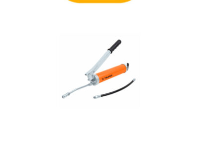 Imagen detallada de la Engrasadora Truper 14 Oz 10000 PSI 14861, mostrando su diseño robusto, el cuerpo metálico, el mango ergonómico y la boquilla de aplicación.