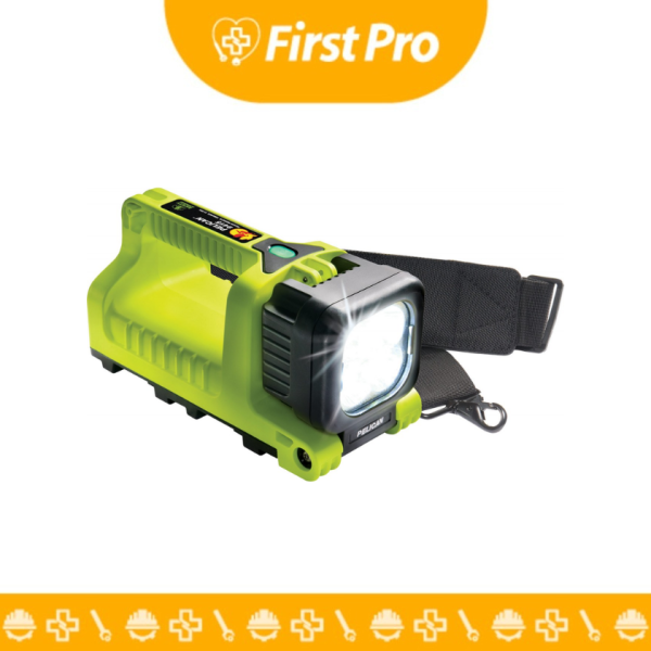 Pelican 9415 – Linterna Recargable LED (588 lúmenes)