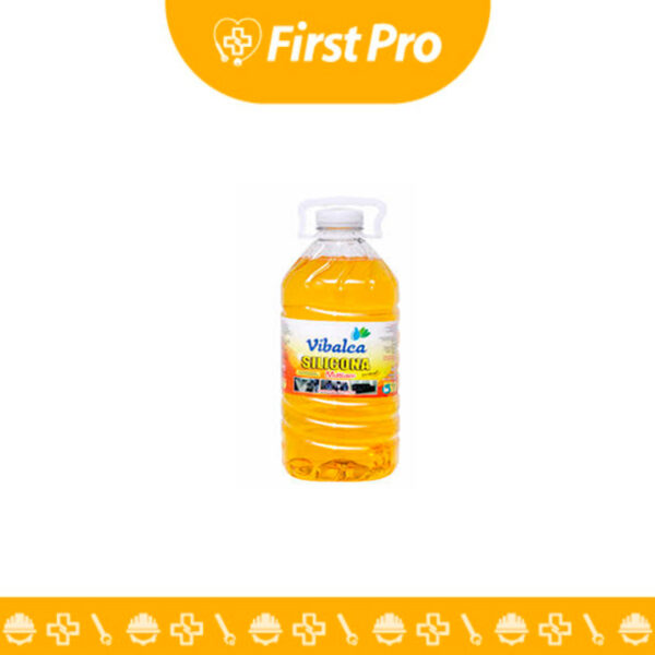 Envase de plástico tipo galón (3.785 L) de Silicona Líquida Lechosa VIBALCA. El líquido interior tiene un aspecto blanco o lechoso y viscoso. La etiqueta destaca la marca, el volumen y las propiedades Multiusos, Alto Brillo y Protección UV.
