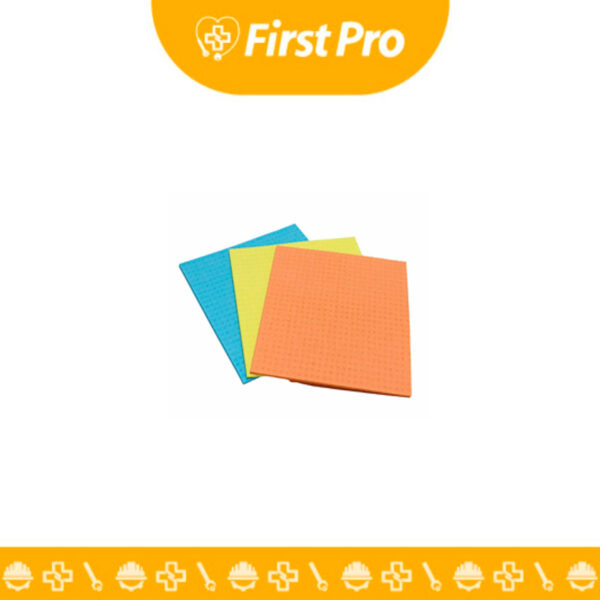 Paquete de 3 paños absorbentes industriales de color (típicamente blanco, azul o amarillo para químicos/hidrocarburos) de 60 cm×33 cm, con textura rugosa de polipropileno, listos para absorber derrames.