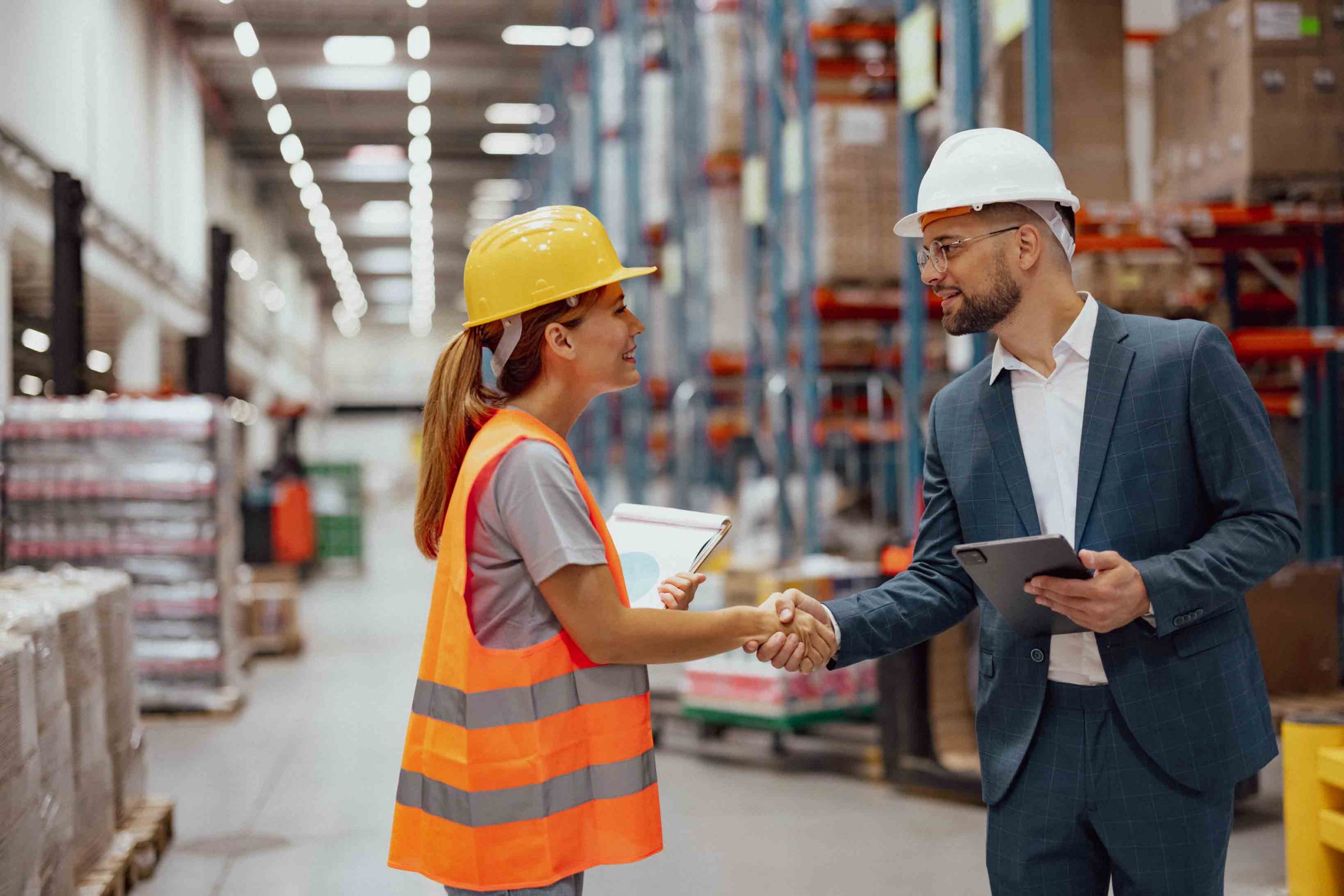 La logística industrial como ventaja competitiva para las empresas