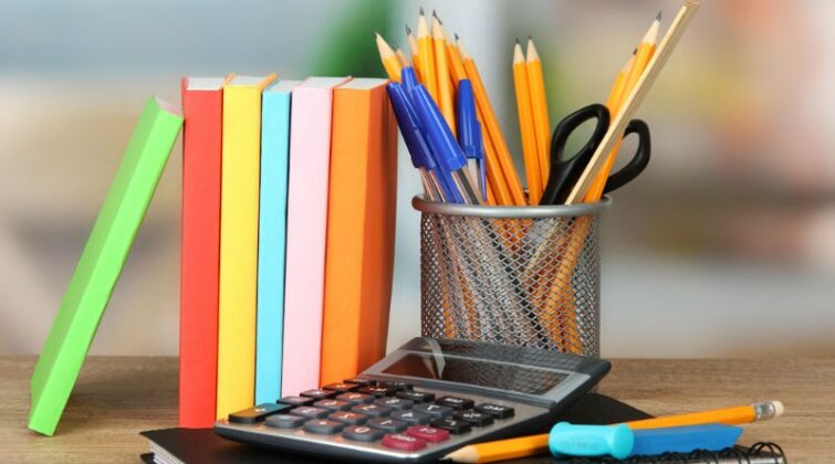 Productos de oficina esenciales: cómo elegirlos para mejorar la productividad y organización