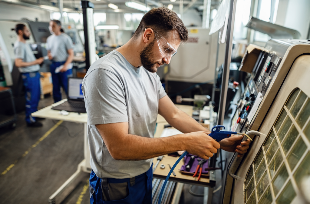 Errores comunes en el mantenimiento de maquinaria y cómo evitarlos para mejorar la productividad